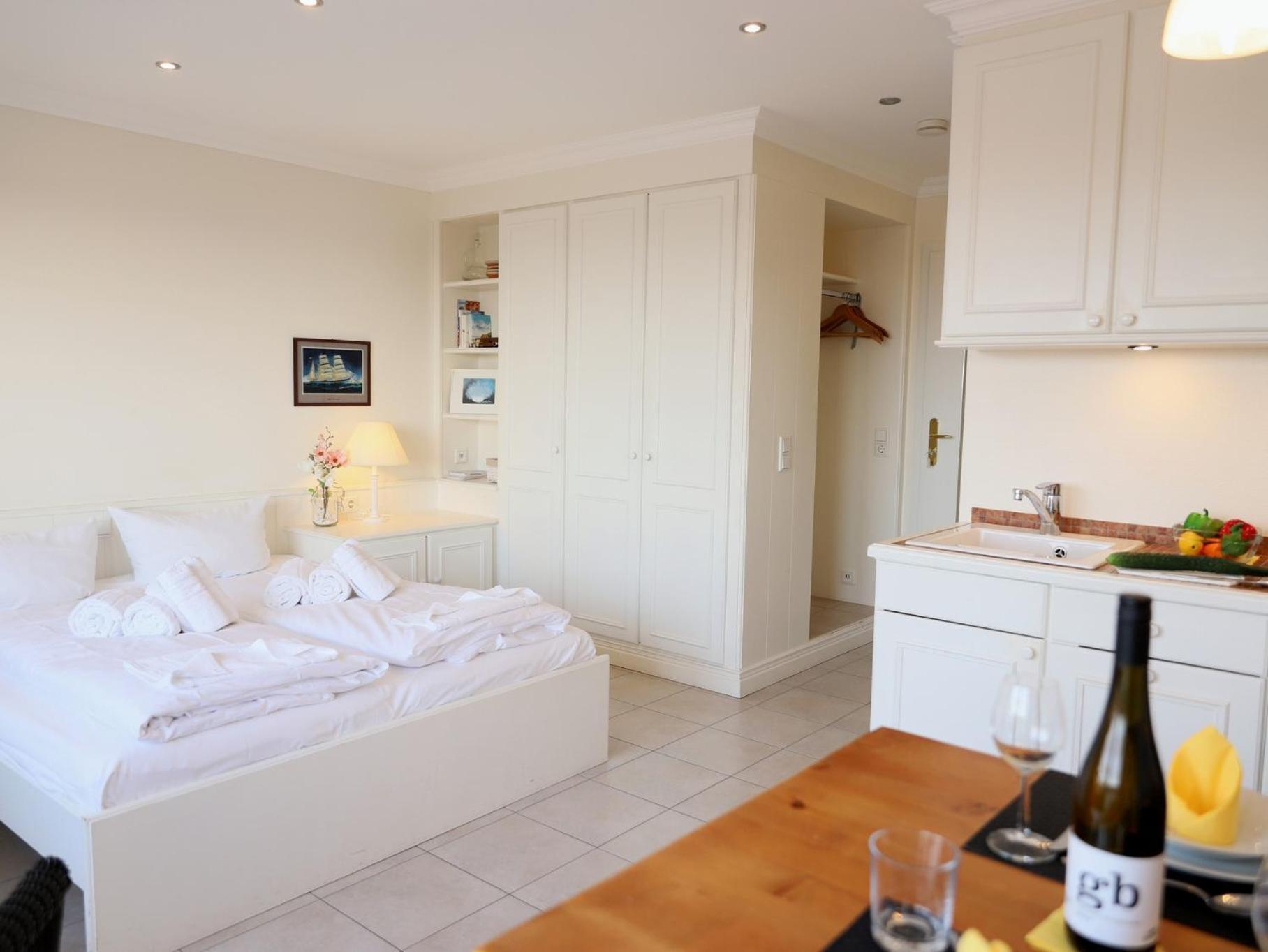 Wohnen Sie Im Herzen Westerlands, In Einer Komplett Neu Renovierten 1-Zimmer Wohnung Extérieur photo